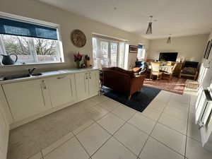 Photo 7- click for photo gallery